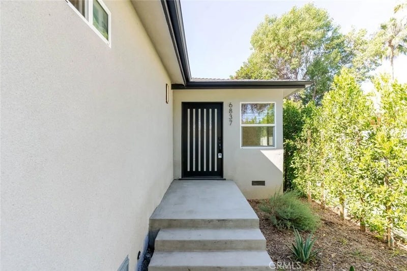 6837 Yolanda Avenue
