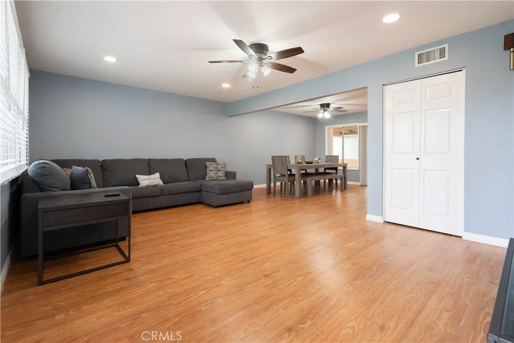 1109 Finegrove