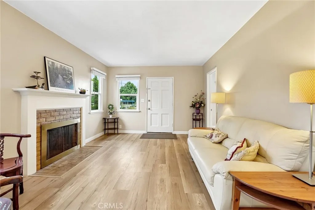 3227 E Del Mar Boulevard