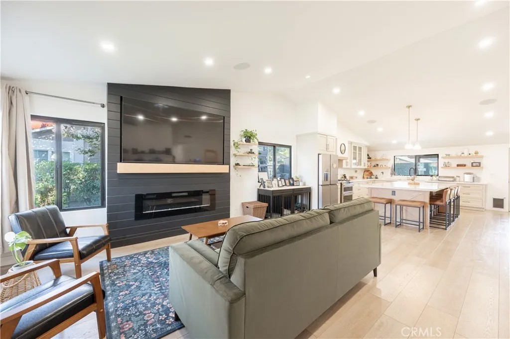 27706 Hartford