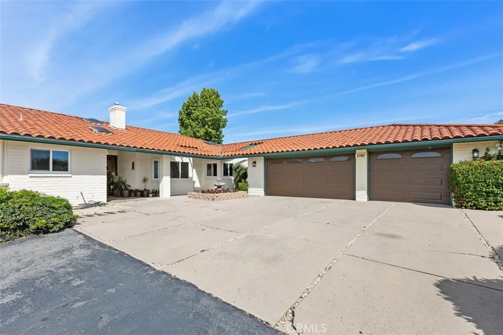 1787 Armadale Road