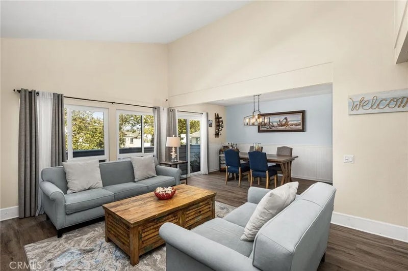 24114 Paseo Corona