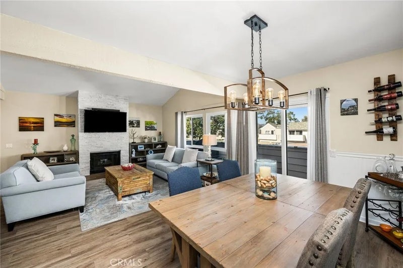 24114 Paseo Corona