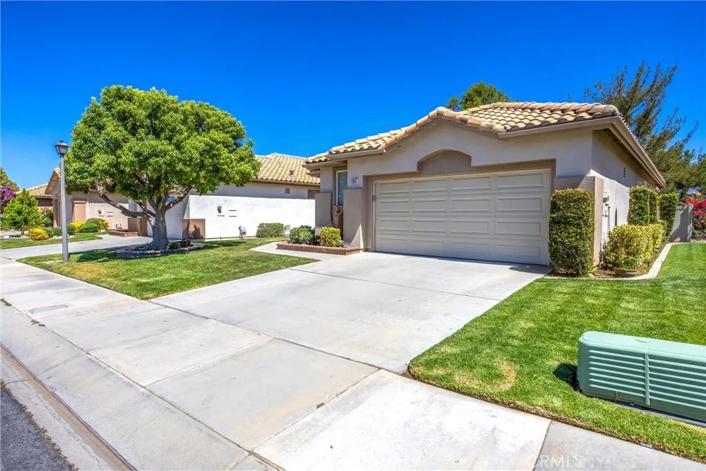 6099 Turnberry