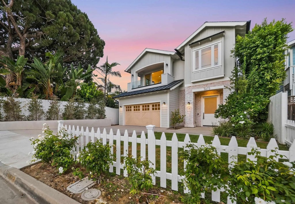 Photo of 5673 Linda Rosa Ave, La Jolla, CA 92037 (MLS # 260022904)