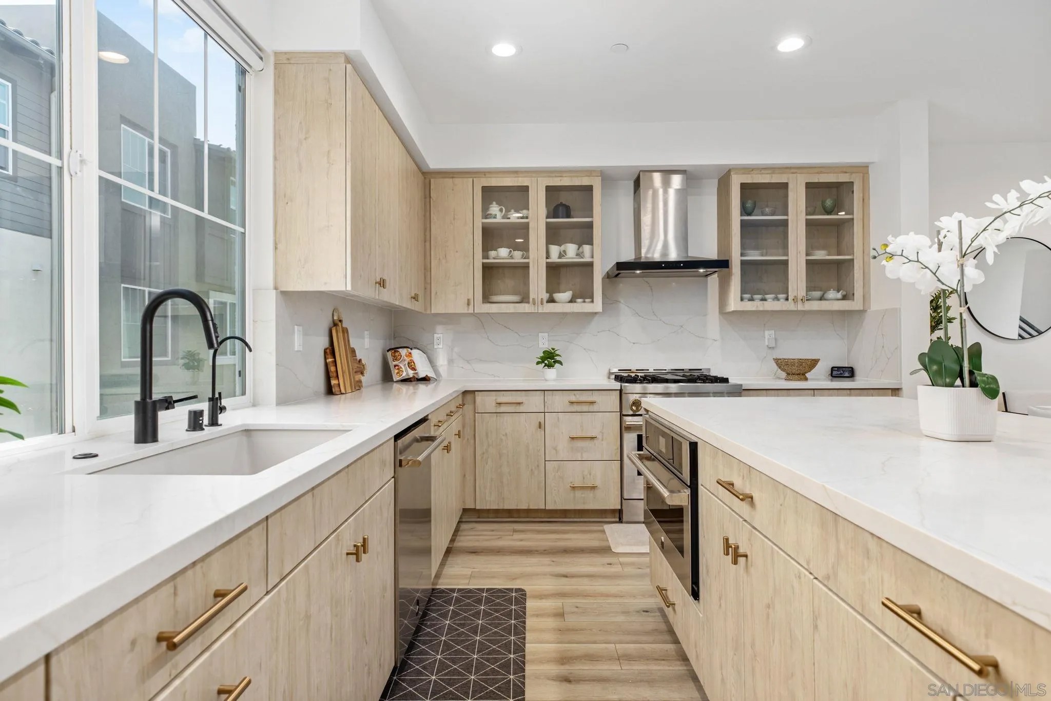 13040 Lumen Way