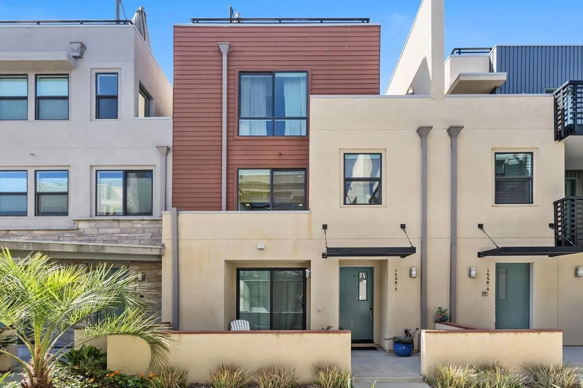 1558 Vista Del Mar Way 3