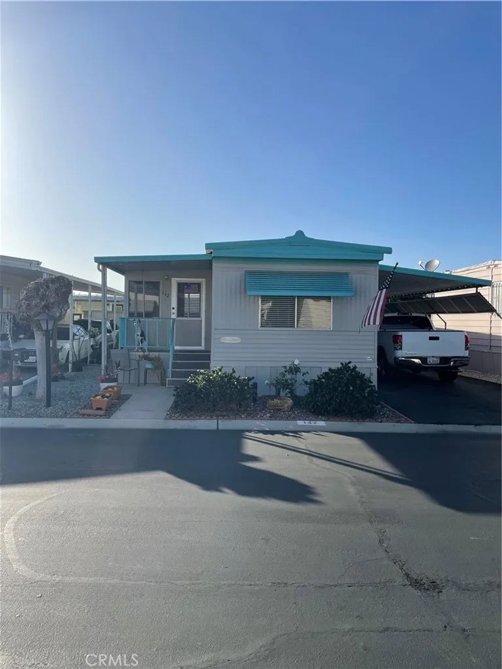 Photo of 575 S Lyon Ave #142, Hemet, CA 92543 (MLS # IG26023099)