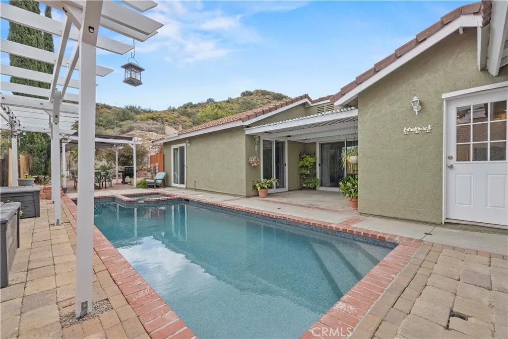 15236 Poppy Meadow