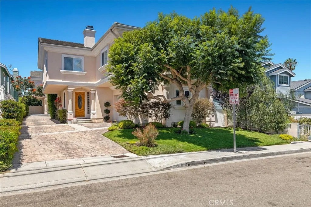 Photo of 2115 Pullman Lane #B, Redondo Beach, CA 90278 (MLS # SB26158278)