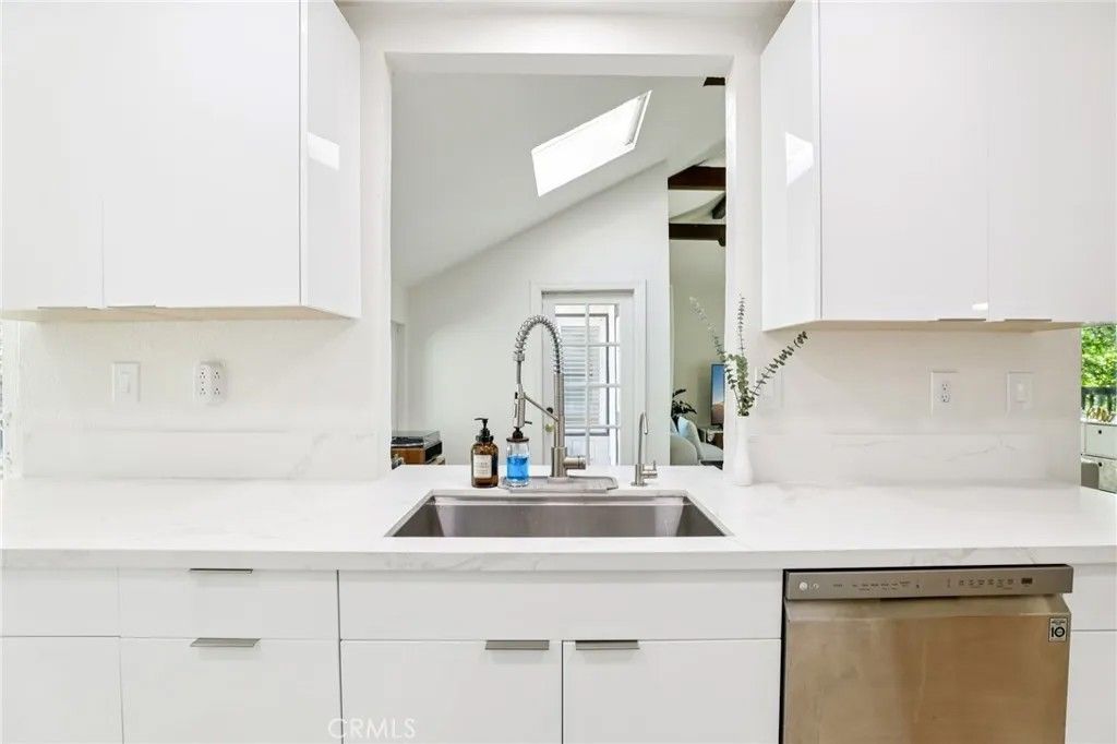 Photo of 142 Marion Boulevard, Fullerton, CA 92835 (MLS # SW26031362)