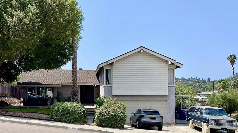 4132 Palm Tree Court