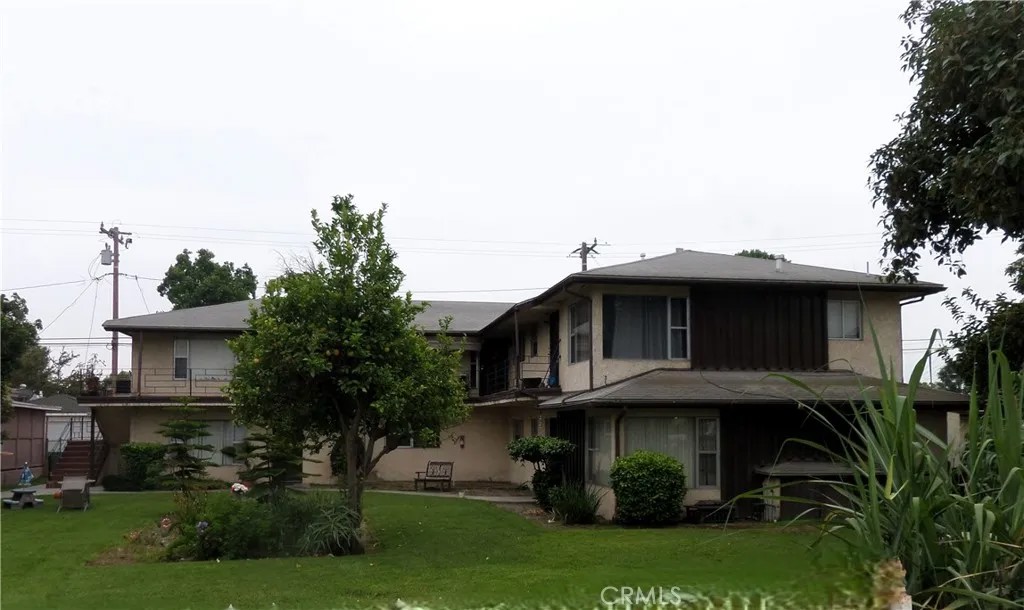 414 E 61st