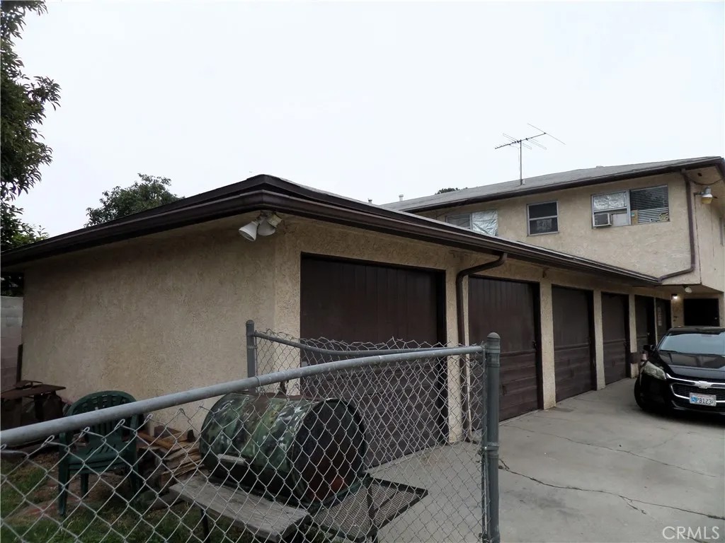 414 E 61st