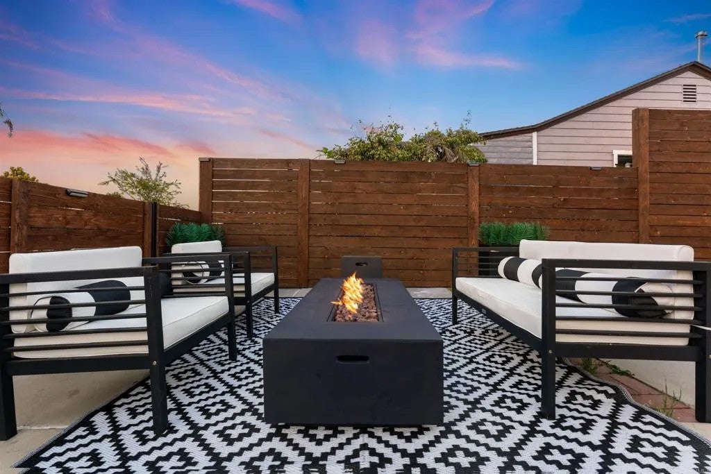 28 E 5Th Street