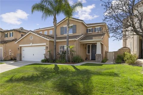 Photo of 31171 Old Trail Circle, Murrieta, CA 92563 (MLS # SW26059053)