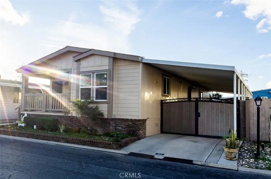 Photo of 3595 Santa Fe Ave #162, Long Beach, CA 90810 (MLS # SB25277073)