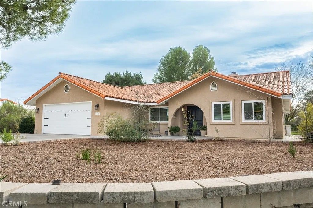 Photo of 6825 East Highway 46, Paso Robles, CA 93446 (MLS # NS26014891)