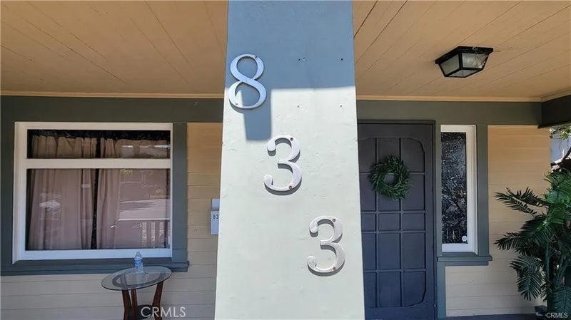 833 Cedar