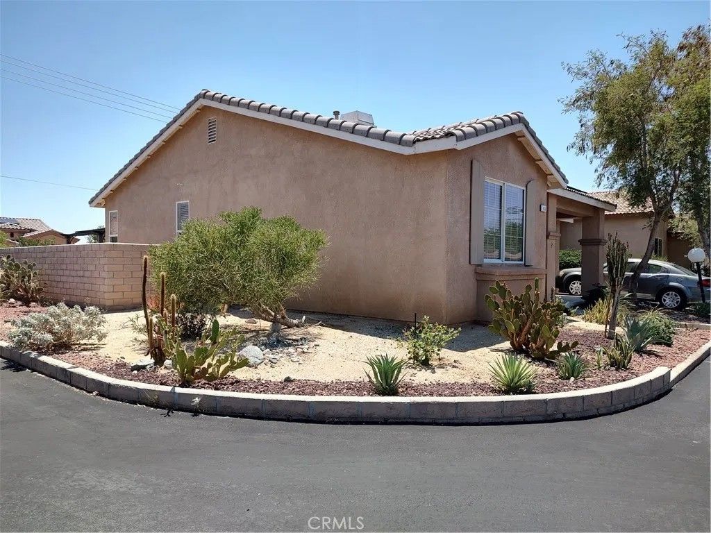 Photo of 65565 Acoma Ave #43, Desert Hot Springs, CA 92240 (MLS # IG25150249)