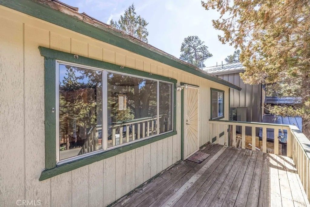Photo of 151 Vista Ave, Sugarloaf, CA 92386 (MLS # IG26039066)