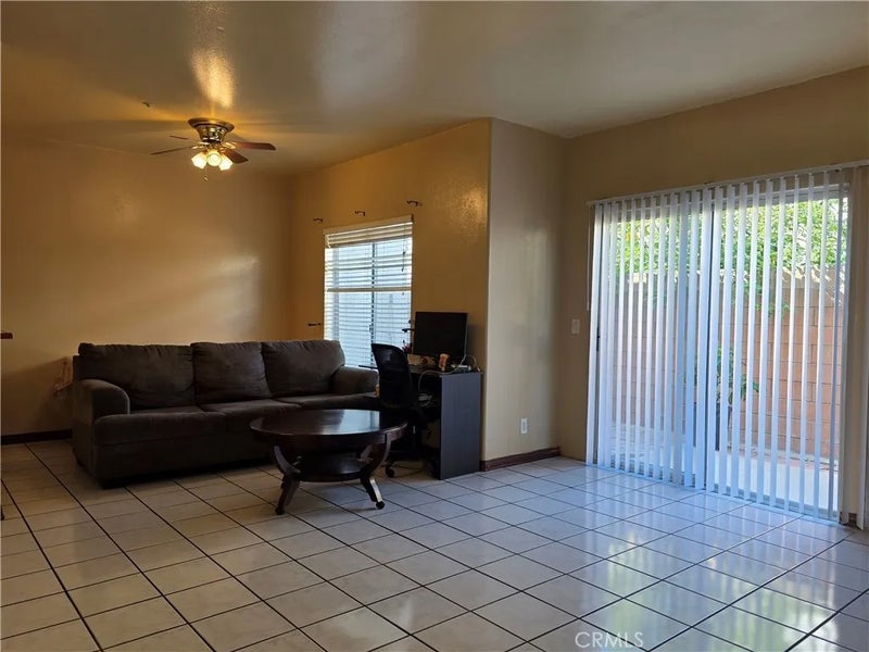1265 S Neveen