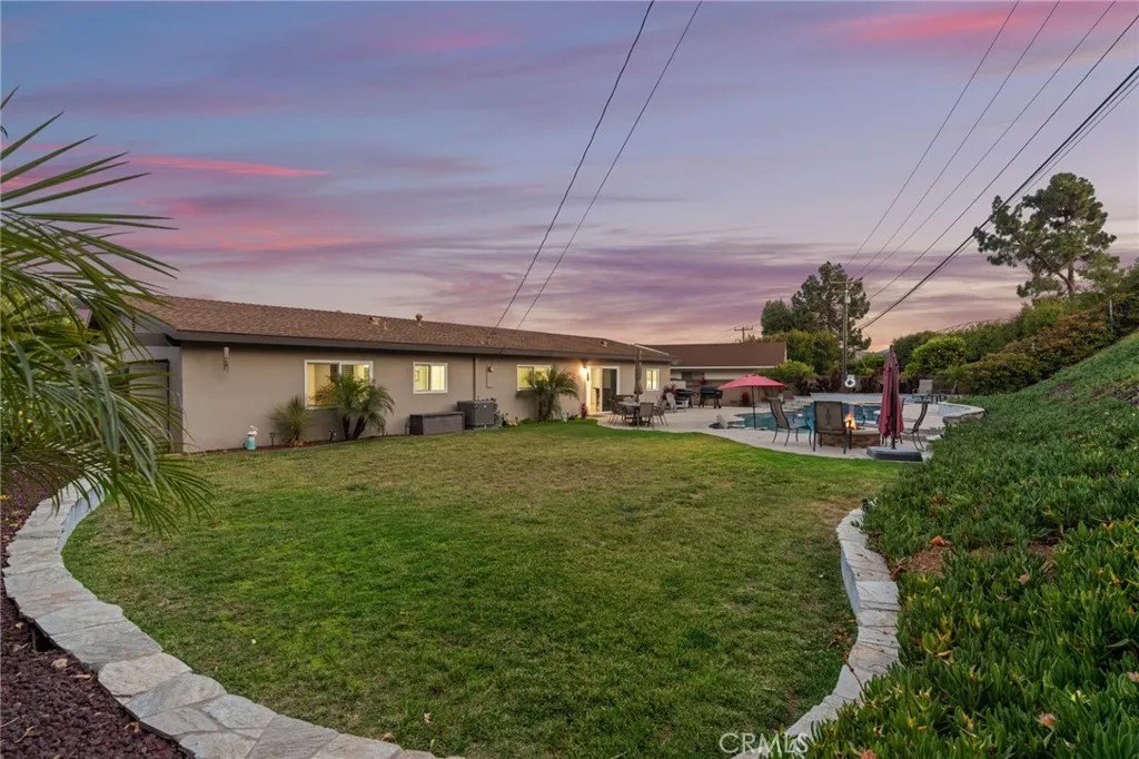 1463 Feather Avenue