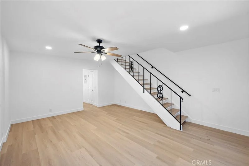 655 W 6th A