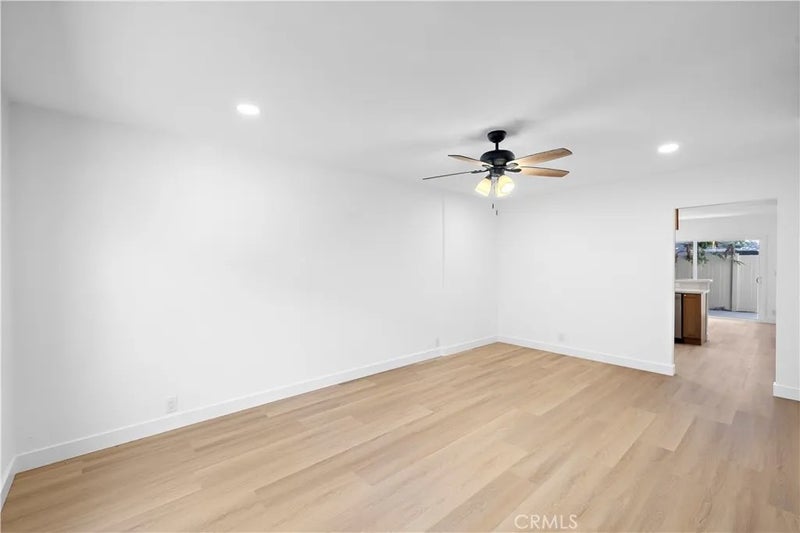 655 W 6th A