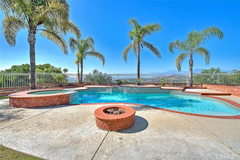 23803 Gold Rush Drive