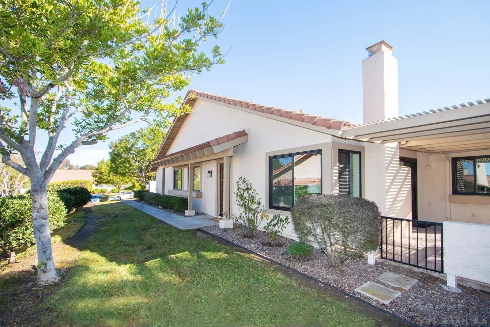 12863 Camino De La Breccia