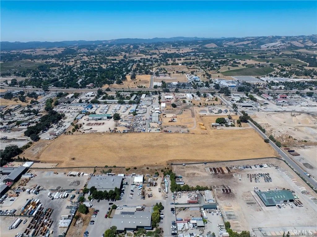 Photo of 0 Volpi Ysabel, Paso Robles, CA 93446 (MLS # NS26007873)