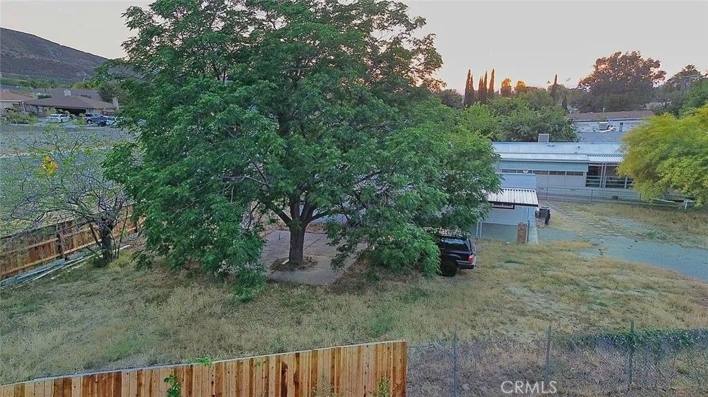 Photo of 45991 Willowbrook Rd, Hemet, CA 92544 (MLS # IG26098908)