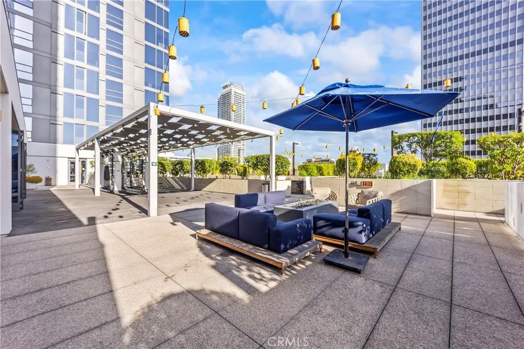 1100 S Grand Avenue 109