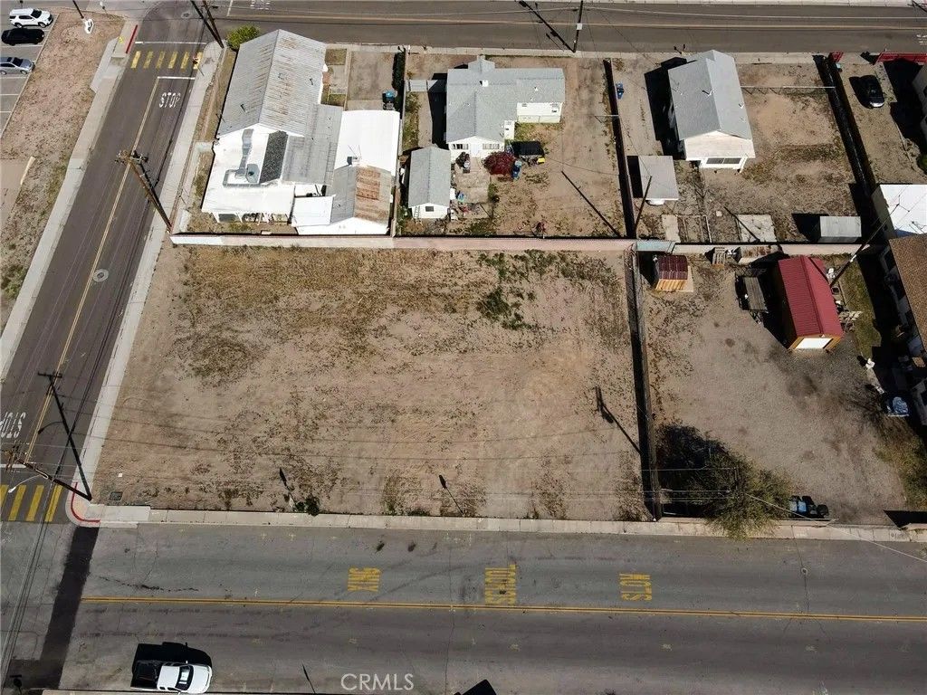 Photo of 1510 Washington St, Needles, CA 92363 (MLS # OC26043349)