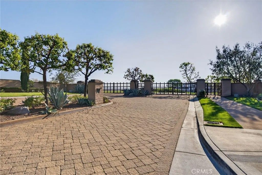 Photo of 7478 Via Montecito, Riverside, CA 92506 (MLS # IV25276963)