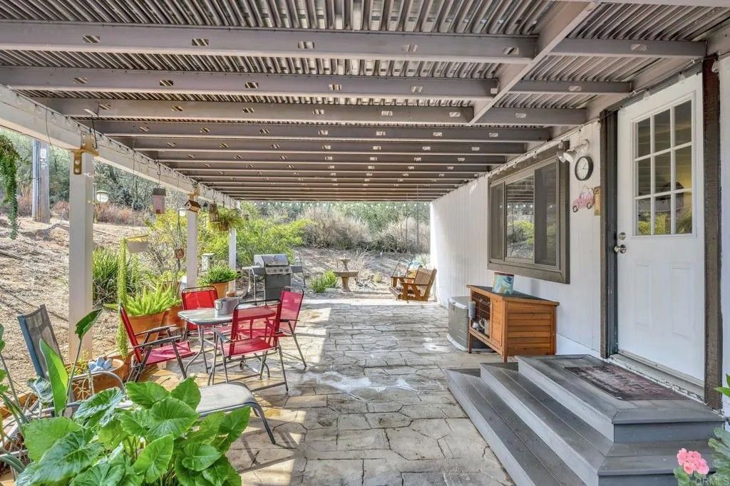 Photo of 707 Lilac Ranch Rd, Alpine, CA 91901 (MLS # PTP2507461)