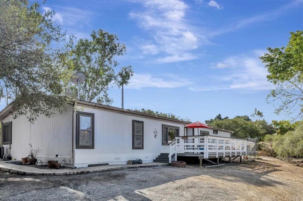 Photo of 707 Lilac Ranch Rd, Alpine, CA 91901 (MLS # PTP2507461)