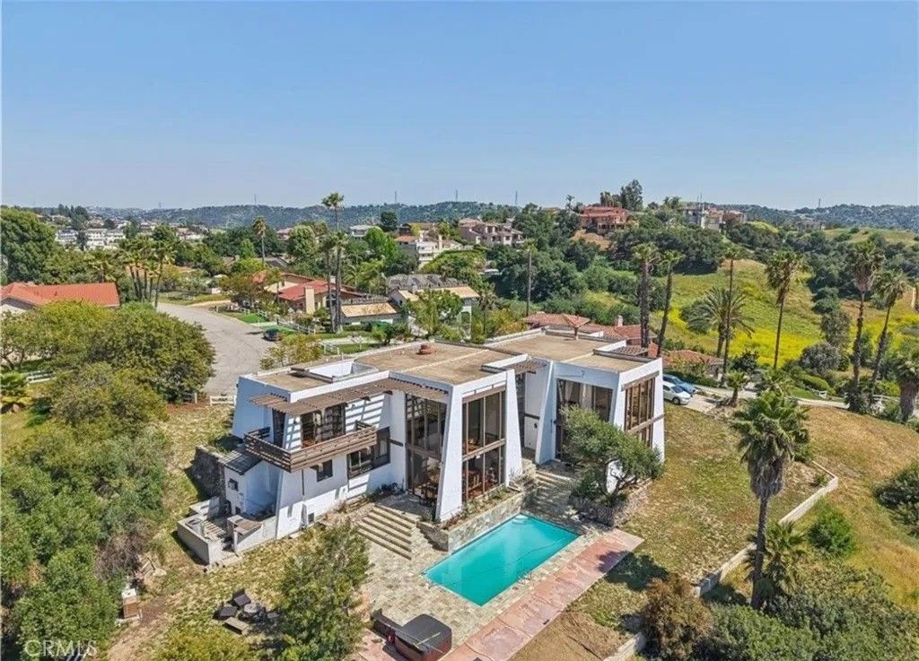 Photo of 22702 Timbertop Ln, Diamond Bar, CA 91765 (MLS # WS26092196)