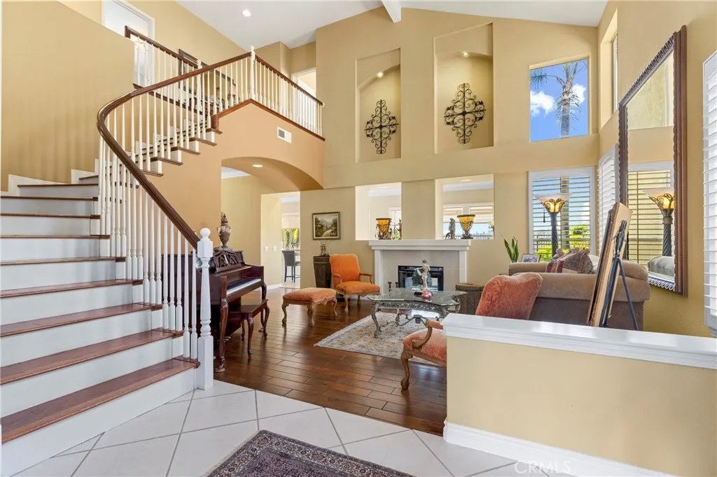 25671 Pacific Crest
