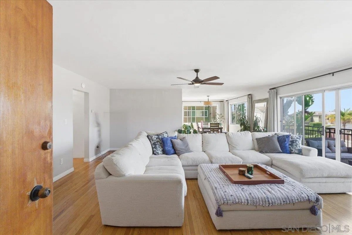 5367 La Jolla Unit 52