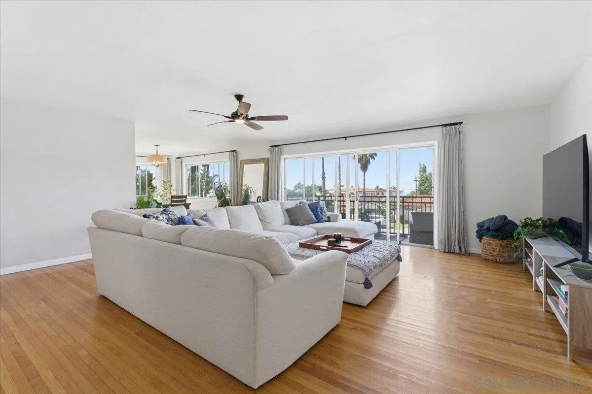 5367 La Jolla Unit 52