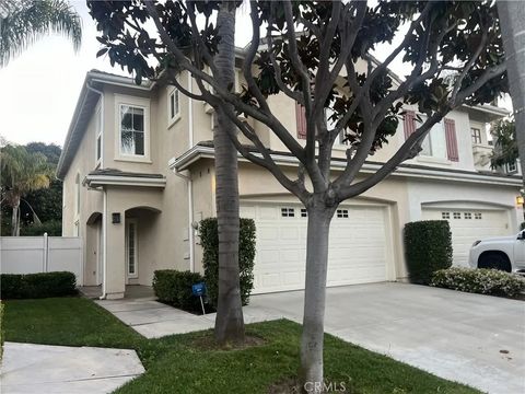 Photo of 18586 Park Meadow, Huntington Beach, CA 92648 (MLS # PW26047783)