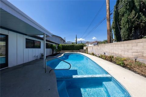 Tiny photo for 1370 Edgefield Ave, Upland, CA 91786 (MLS # IV26129177)