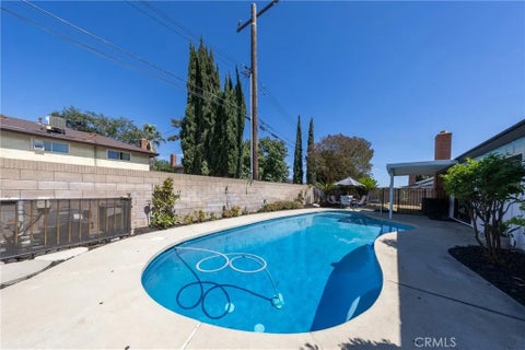 Tiny photo for 1370 Edgefield Ave, Upland, CA 91786 (MLS # IV26129177)