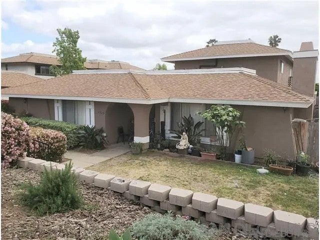 1225 Arcadia Ave