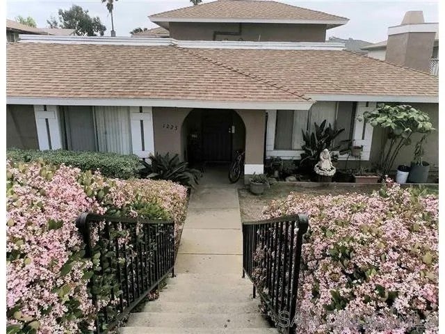 1225 Arcadia Ave