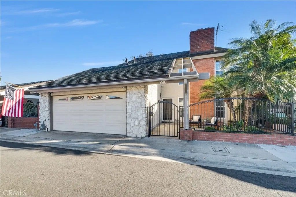 Photo of 5213 Piccadilly Circle, Westminster, CA 92683 (MLS # OC26015112)