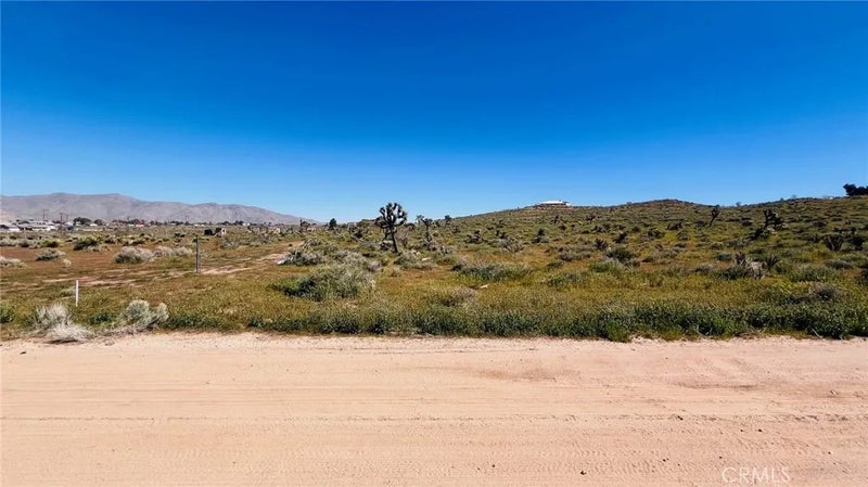 10233 Cerra Vista