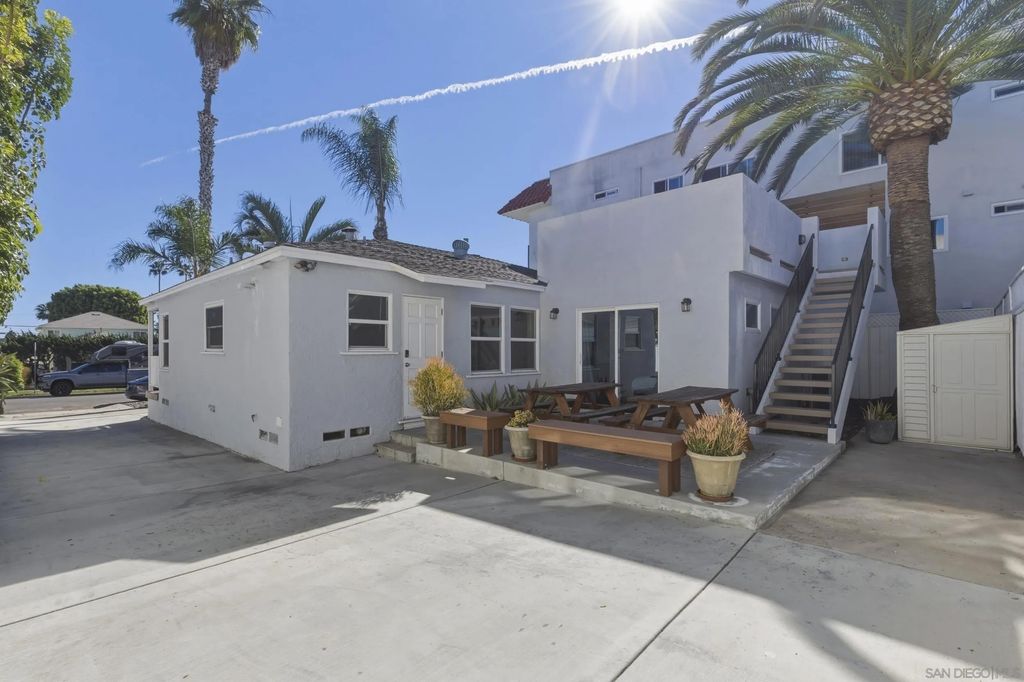 Photo of 1544 Chalcedony Street, San Diego, CA 92109 (MLS # 260004870)